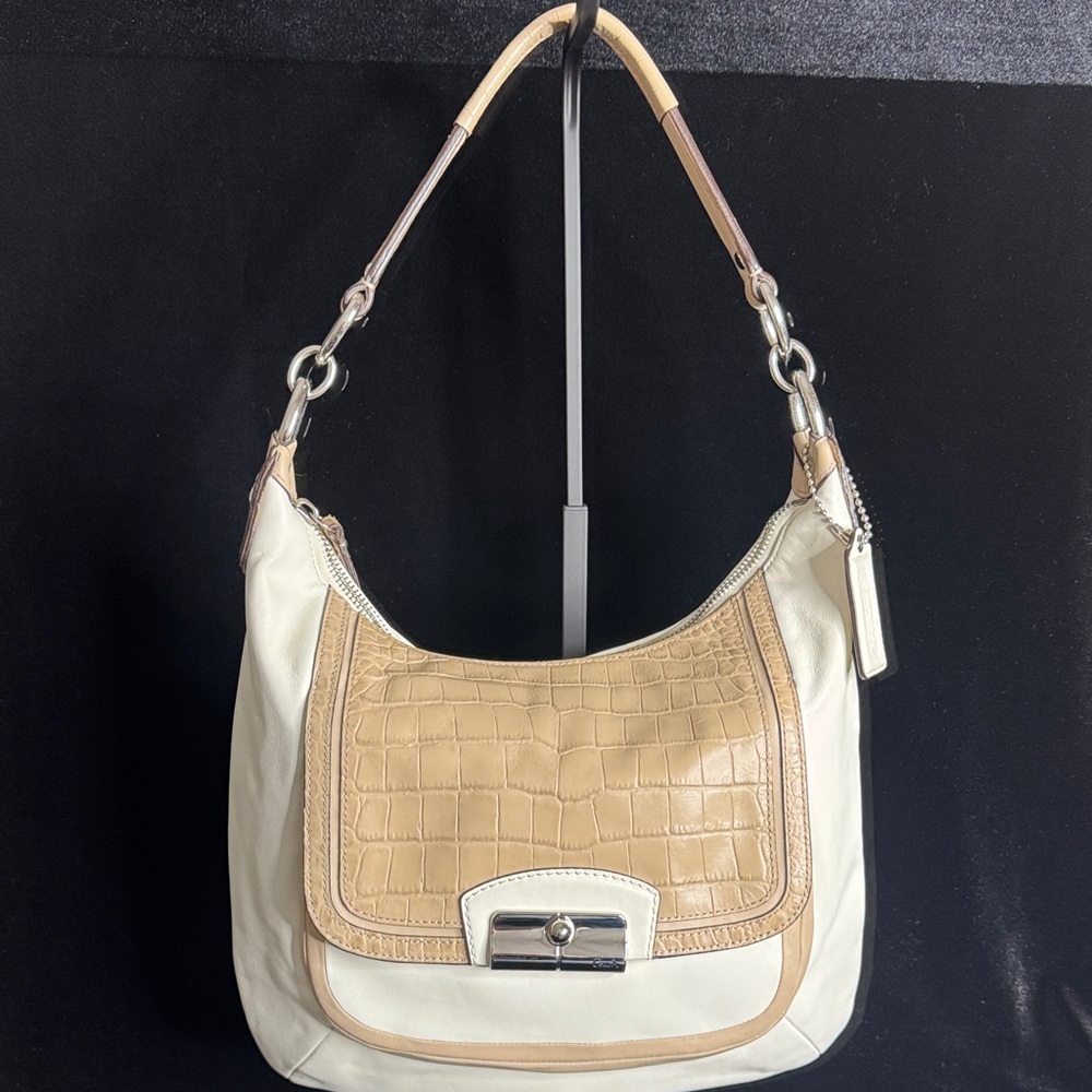 Coach Cream and Tan Croc-Embossed Shoulder Bag